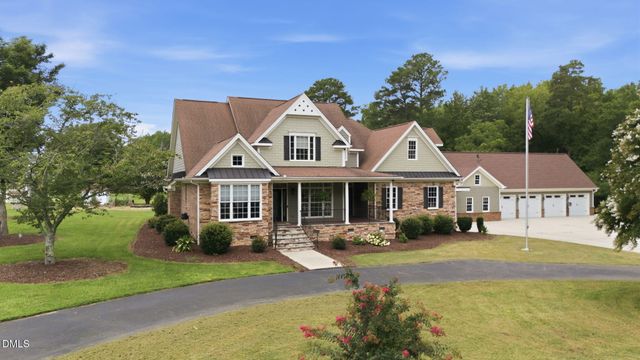 900 S Arendell Avenue, Zebulon, NC 27597