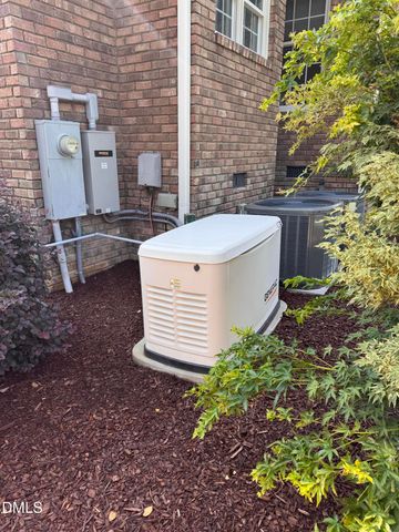 900 S Arendell Avenue, Zebulon, NC 27597