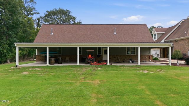 900 S Arendell Avenue, Zebulon, NC 27597