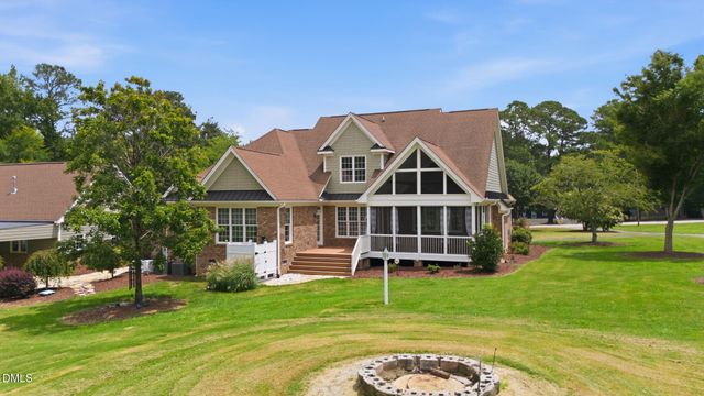 900 S Arendell Avenue, Zebulon, NC 27597