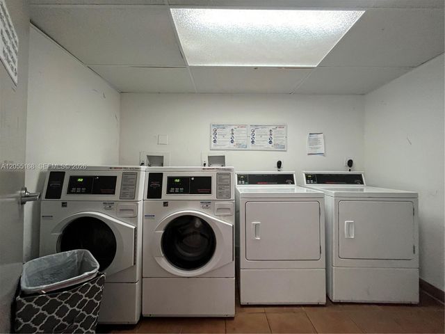 701 N Pine Island Road 202, Plantation, FL 33324