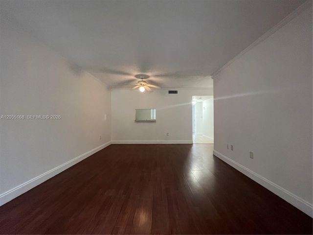 701 N Pine Island Road 202, Plantation, FL 33324