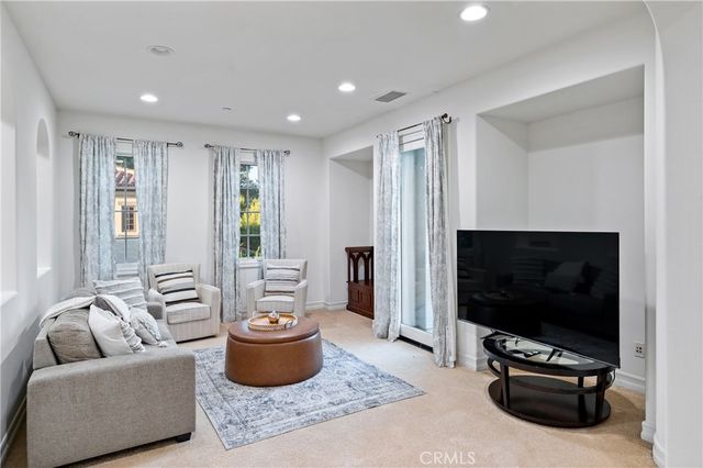 23 Castlerock, Irvine, CA 92603