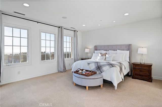 23 Castlerock, Irvine, CA 92603