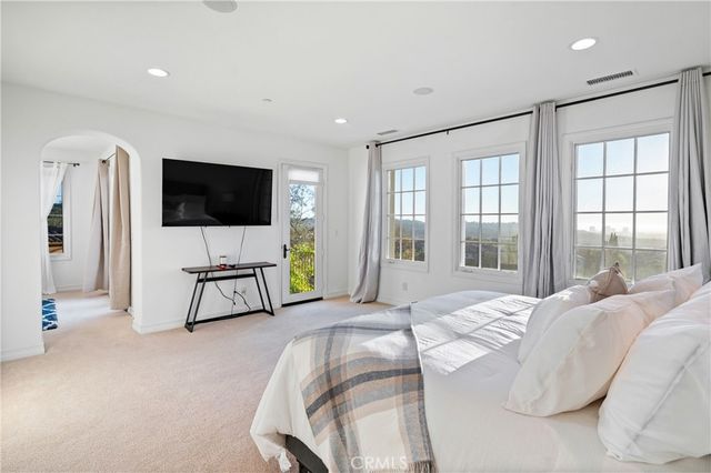 23 Castlerock, Irvine, CA 92603