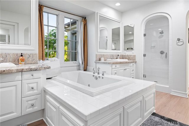 23 Castlerock, Irvine, CA 92603