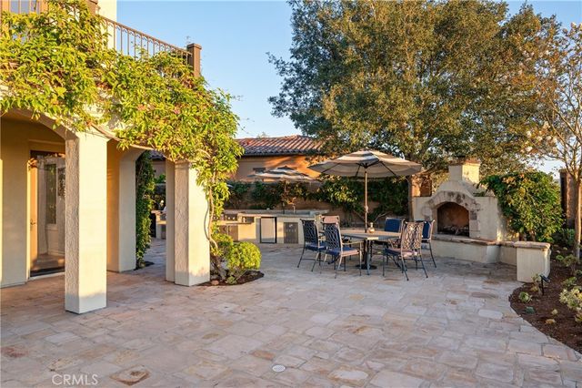 23 Castlerock, Irvine, CA 92603