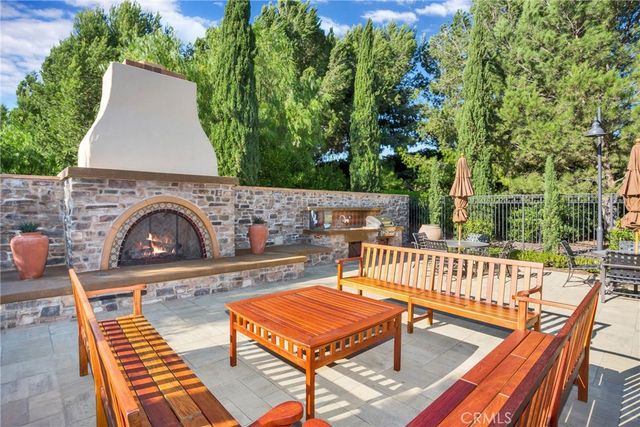 23 Castlerock, Irvine, CA 92603