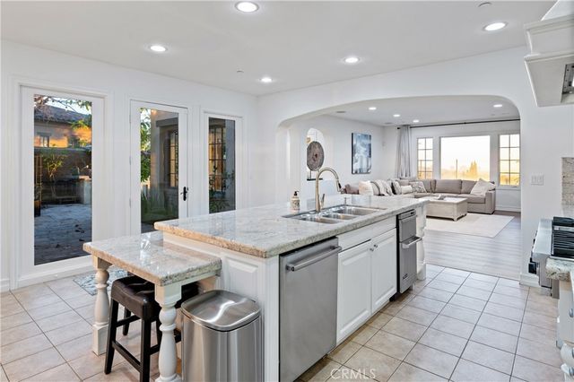 23 Castlerock, Irvine, CA 92603