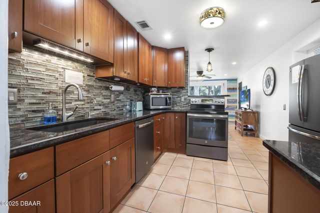 82 Margaret Road, Ormond Beach, FL 32176