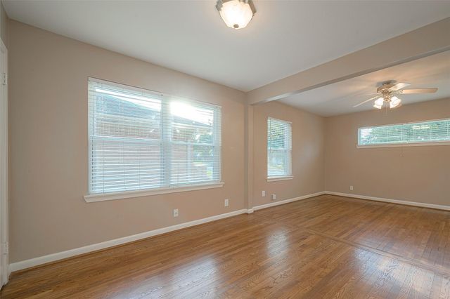 5222 Nina Lee Lane, Houston, TX 77092