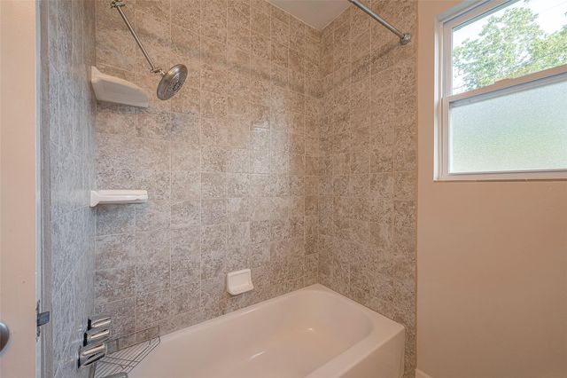 5222 Nina Lee Lane, Houston, TX 77092