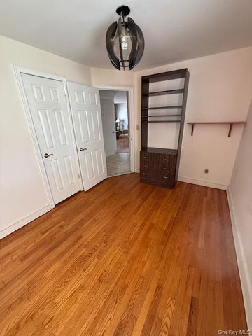 71 Catskill, Yonkers, NY 10704