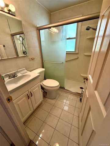 71 Catskill, Yonkers, NY 10704