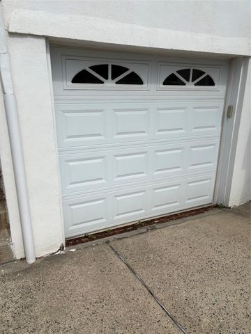 71 Catskill, Yonkers, NY 10704