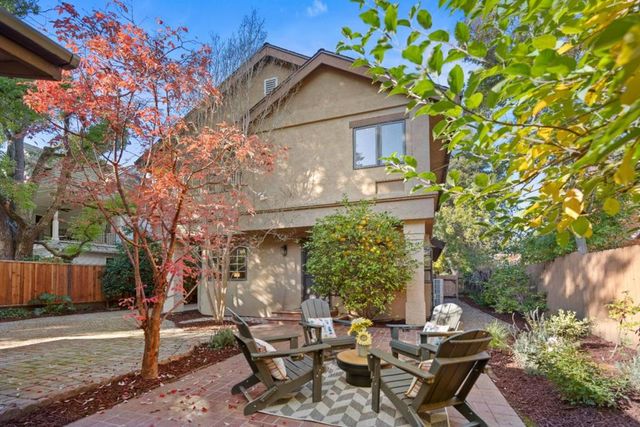 90 Walnut Avenue, Atherton, CA 94027