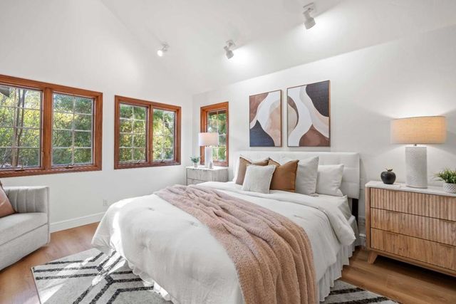 90 Walnut Avenue, Atherton, CA 94027