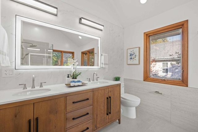 90 Walnut Avenue, Atherton, CA 94027