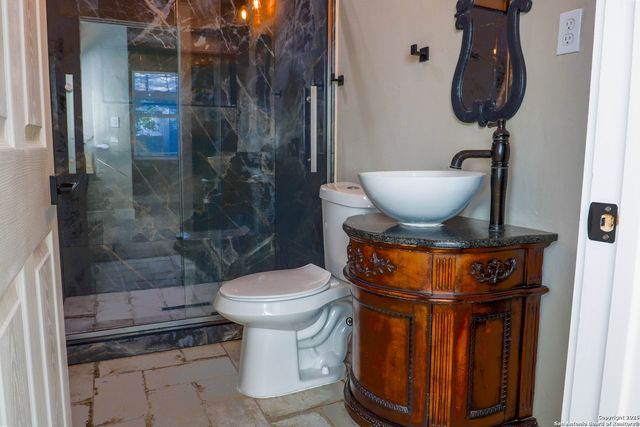 426 Buckingham, San Antonio, TX 78210