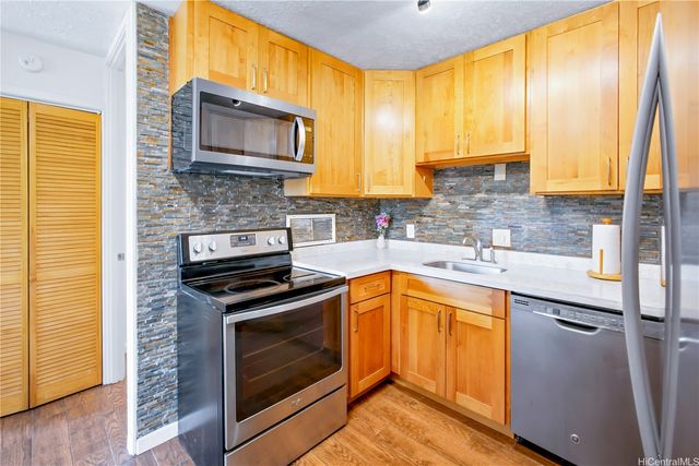 1600 Wilikina Drive C304, Wahiawa, HI 96786