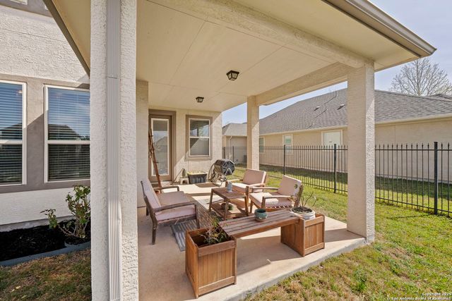 8010 Cibolo View, Boerne, TX 78015