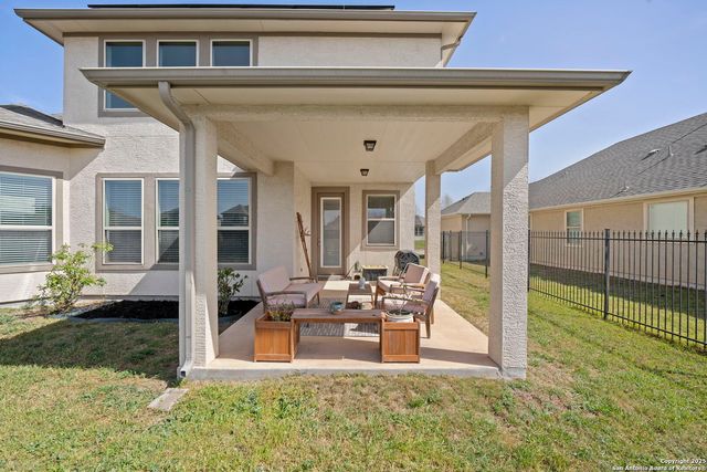 8010 Cibolo View, Boerne, TX 78015
