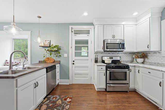 1230 Elmwood Avenue, Fort Wayne, IN 46805