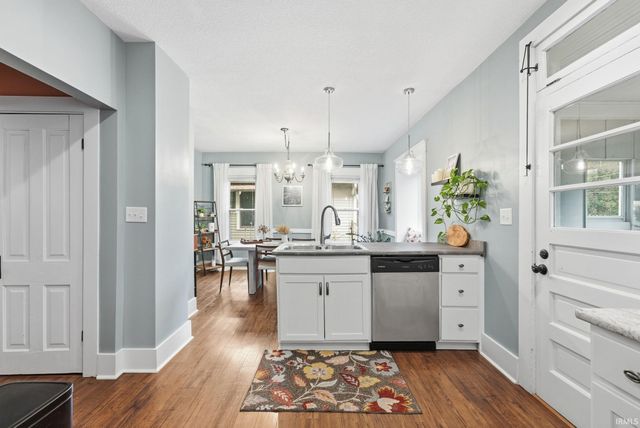 1230 Elmwood Avenue, Fort Wayne, IN 46805