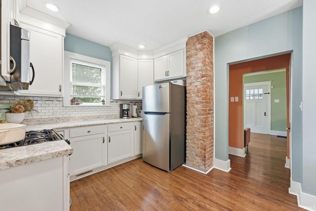 1230 Elmwood Avenue, Fort Wayne, IN 46805