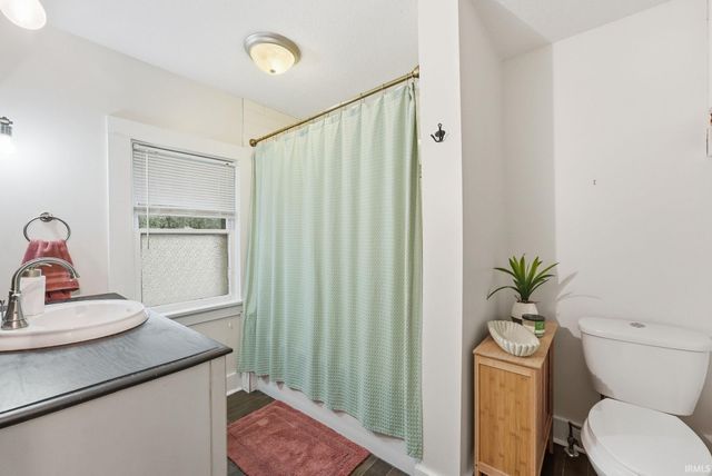 1230 Elmwood Avenue, Fort Wayne, IN 46805