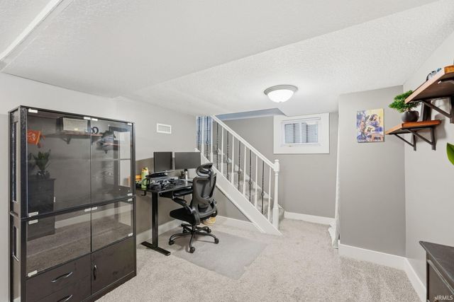 1230 Elmwood Avenue, Fort Wayne, IN 46805