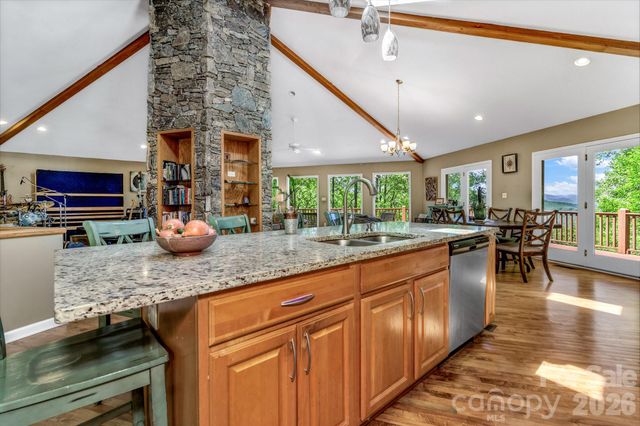 125 Winding Ridge Road, Fairview, NC 28730
