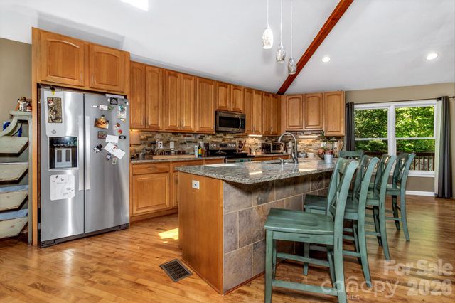 125 Winding Ridge Road, Fairview, NC 28730