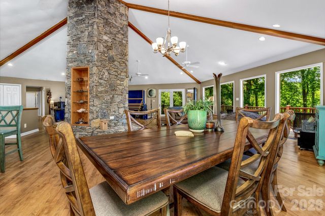 125 Winding Ridge Road, Fairview, NC 28730