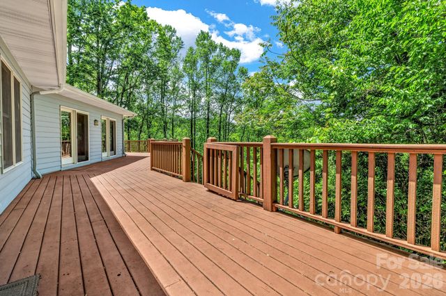 125 Winding Ridge Road, Fairview, NC 28730