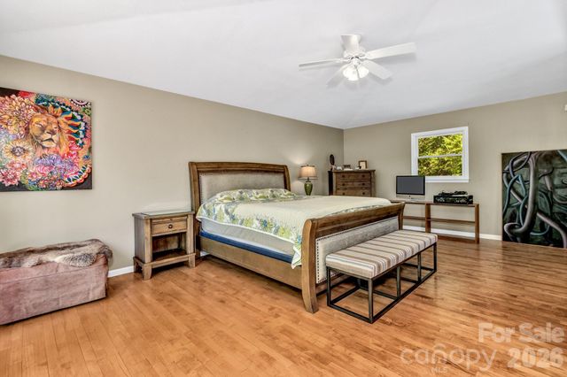 125 Winding Ridge Road, Fairview, NC 28730