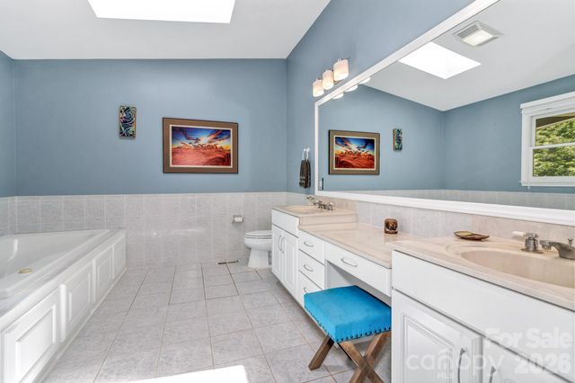 125 Winding Ridge Road, Fairview, NC 28730