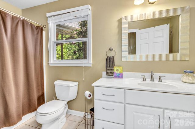 125 Winding Ridge Road, Fairview, NC 28730