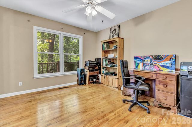 125 Winding Ridge Road, Fairview, NC 28730