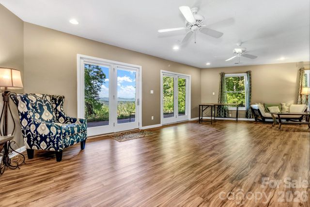 125 Winding Ridge Road, Fairview, NC 28730