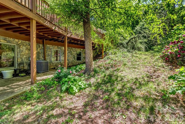 125 Winding Ridge Road, Fairview, NC 28730