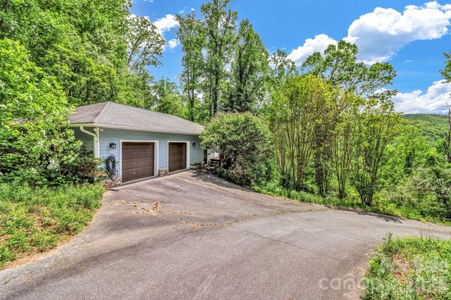 125 Winding Ridge Road, Fairview, NC 28730