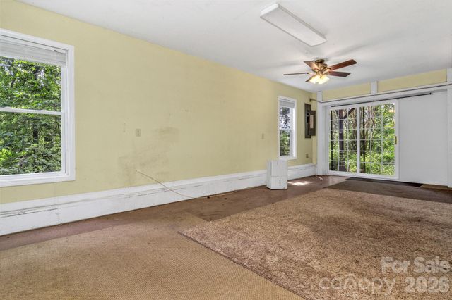 125 Winding Ridge Road, Fairview, NC 28730