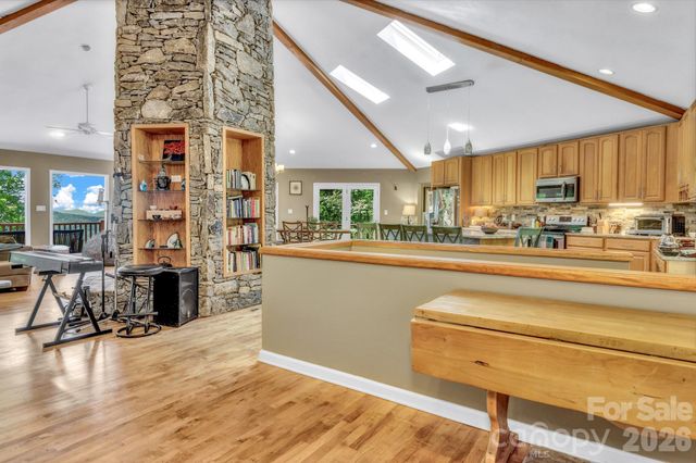 125 Winding Ridge Road, Fairview, NC 28730
