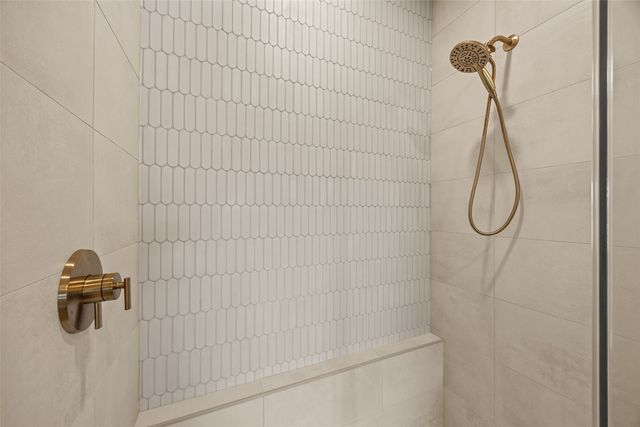 980 17th Ave SW, Mt Vernon, IA 52314