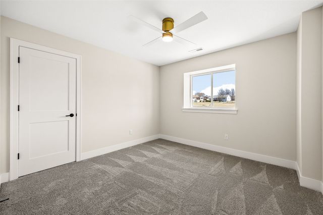 980 17th Ave SW, Mt Vernon, IA 52314