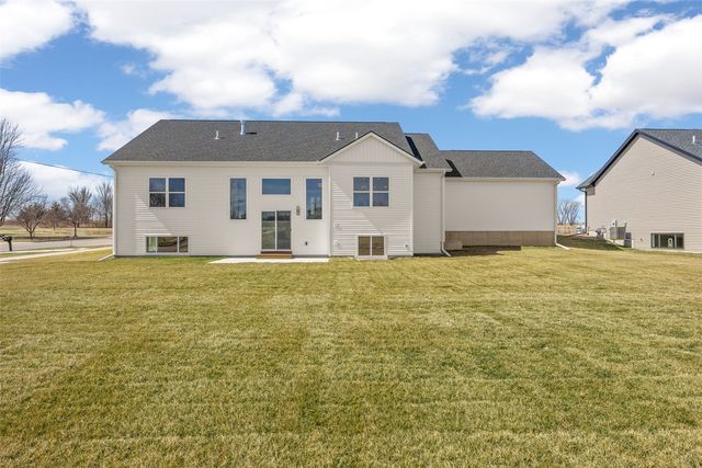 980 17th Ave SW, Mt Vernon, IA 52314