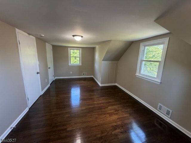 1642 Park St, Rahway City, NJ 07065
