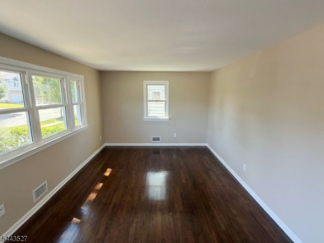 1642 Park St, Rahway City, NJ 07065