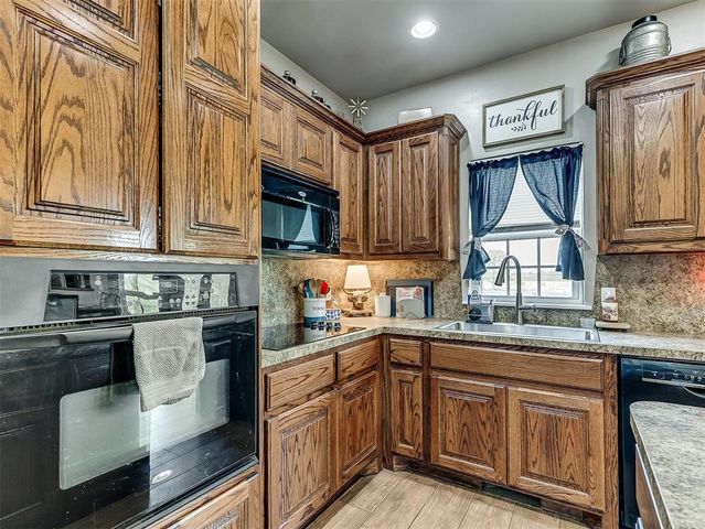 601 Quail Ridge Road, Newcastle, OK 73065